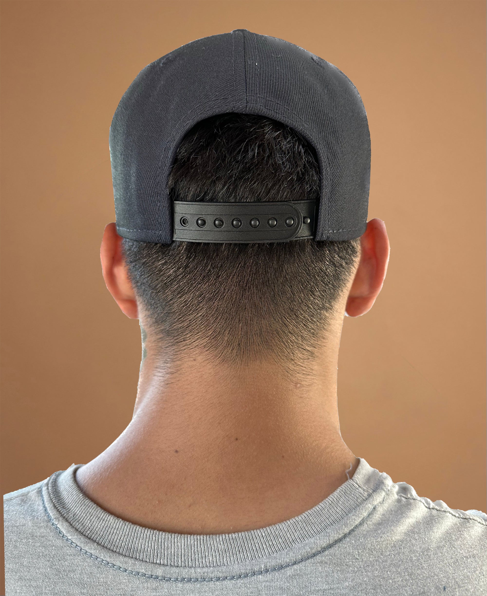 Wild Card Boxing Tag Logo Snapback Hat - Grey